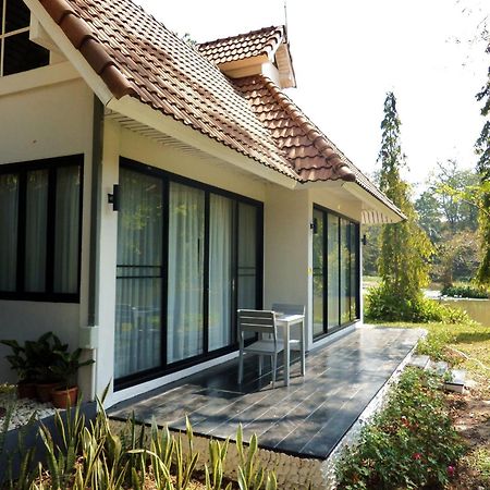 Sappraiwan Elephant Resort & Sanctuary Kaengsopha Quarto foto