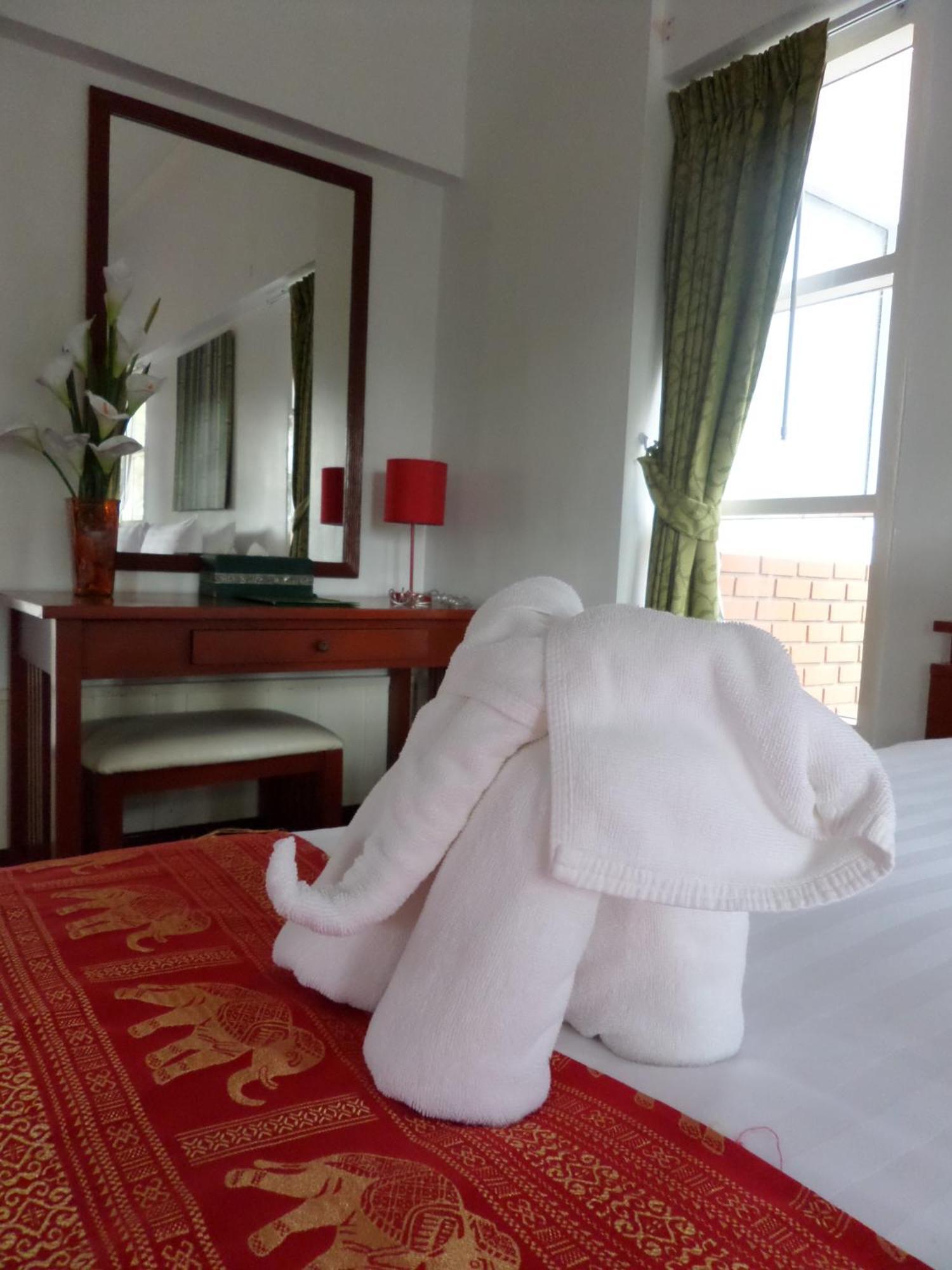 Sappraiwan Elephant Resort & Sanctuary Kaengsopha Quarto foto